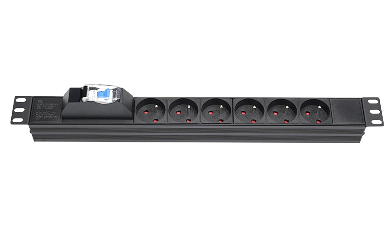 French Basic PDU with circuit breaker